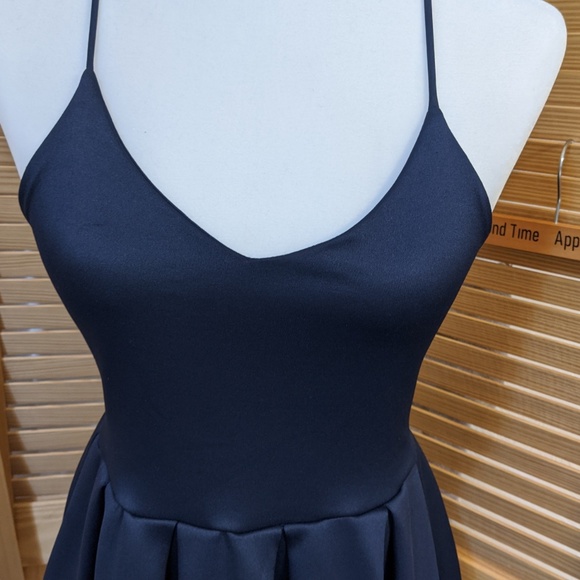 Soprano Navy Blue skate Dress - Picture 4 of 8